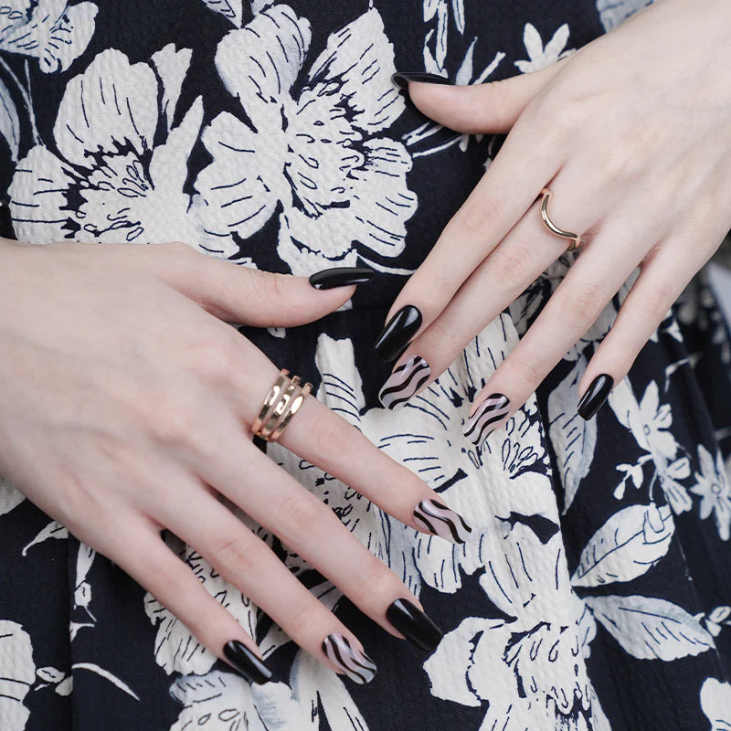 NG054-Onde nero/bianche - NAILBLISS