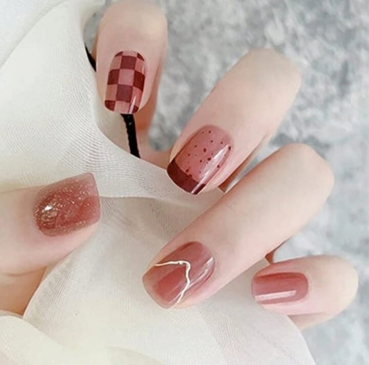 NG088-Scacchi marroni - NAILBLISS