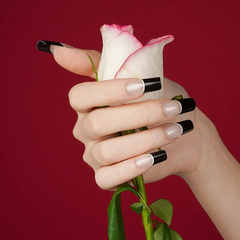 NG156- French nera - NAILBLISS